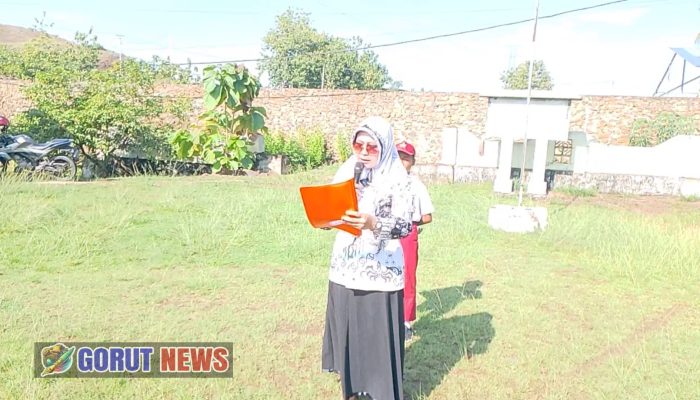 SDN 16 Anggrek dalam upacara memperingati Hari Ulang Tahun Persatuan Guru Republik Indonesia (PGRI) ke-79 dan Hari Guru Nasional (HGN) 2024 