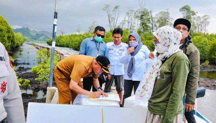 Karlina Koniyo, Komitmen Total Mengawal Suara Rakyat dari Ujung Pulau