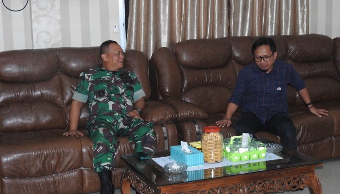 Kasi Ops Kasrem 133/NW Bersama Forkopimda Provinsi Tinjau Kesiapan Logistik Pilkada Serentak 2024