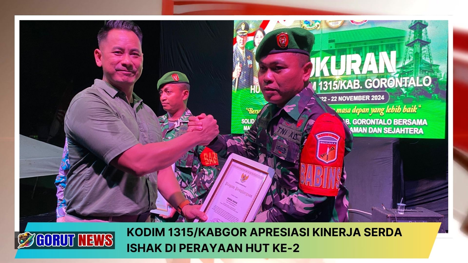 Serda Ishak Menerima Piagam Sebagai Penghargaam Babinsa Terbaik