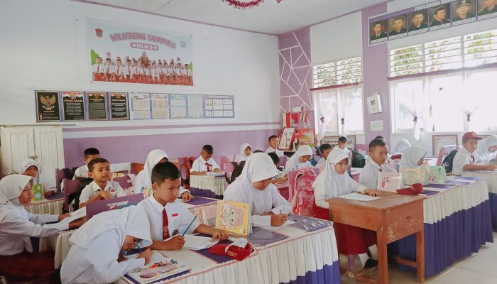 SDN 1 Anggrek yang dipimpin oleh Ibu Asna Salmin Entengo, S.Pd., MM, memulai pelaksanaan Asesmen Sumatif Akhir Semester (ASAS) Ganjil Tahun Pelajaran 2024/2025. Asesmen ini berlangsung selama lima hari, dari tanggal 2 hingga 6 Desember 2024, dengan pendekatan yang beragam untuk memastikan penilaian yang menyeluruh bagi seluruh siswa.