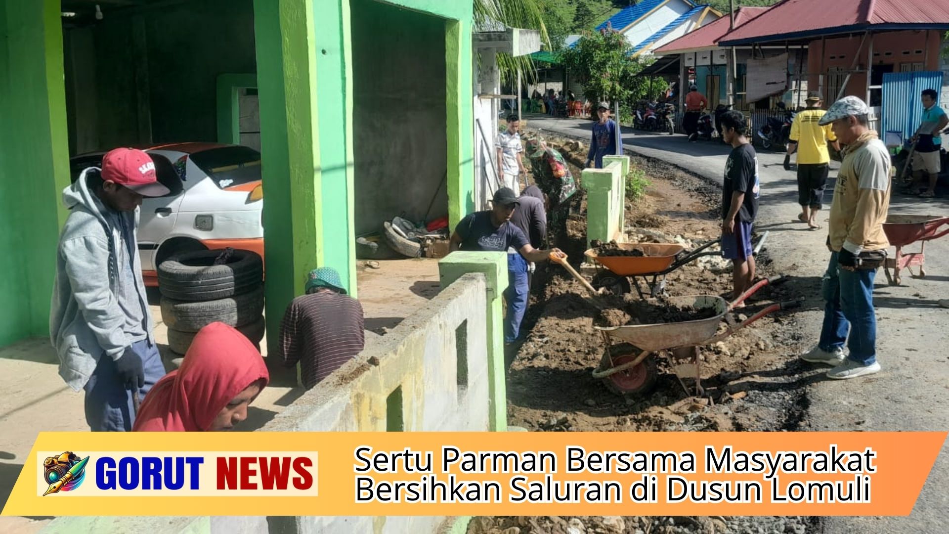 Sertu Parman Bersama Masyarakat Bersihkan Saluran di Dusun Lomuli