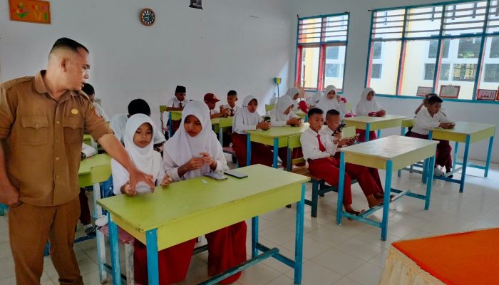 Pelaksanaan Asesmen Sumatif Akhir Semester Ganjil 2024/2025 di SDN 3 Anggrek Berjalan Lancar