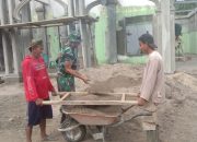 Babinsa Aktif Bahu-membahu dalam Renovasi Masjid Almuahidin di Gorontalo Utara