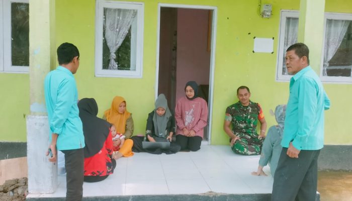 Pratu Loppies Gelar Komsos Bersama Aparat Desa Pulohenti