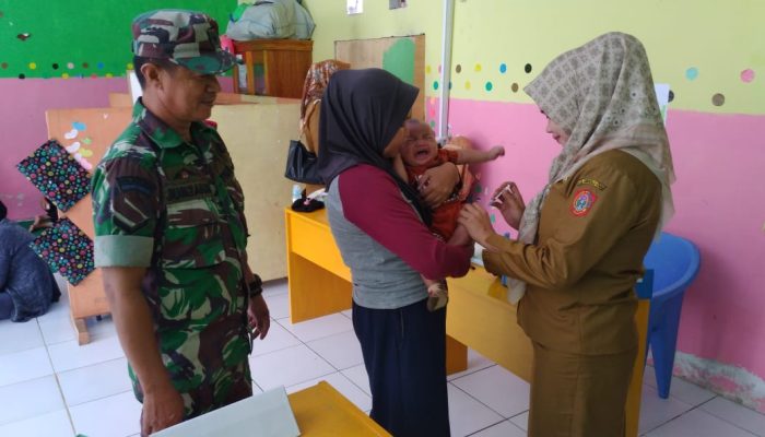 Serda Jumzah Dampingi Posyandu dan Imunisasi HBT HB2 di Desa Koluwoka