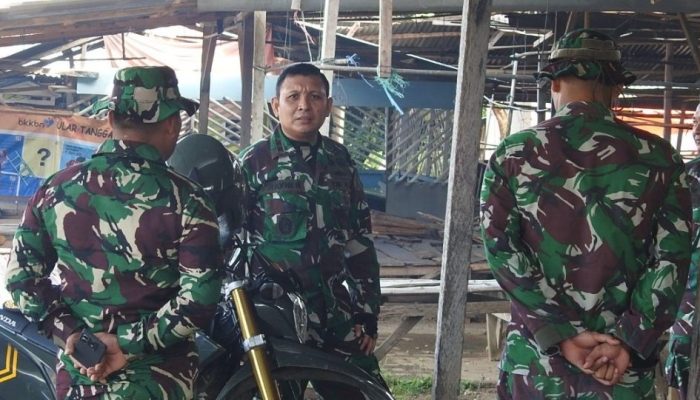 Dandim 1314/Gorut Pimpin Karya Bakti Pembersihan Fasilitas Umum di Pasar Moluo