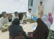 Pengumpulan Zakat Fitrah di Desa Putiana, Warga Mulai Berzakat