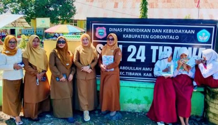 Perpustakaan Keliling Kunjungi SDN 24 Tibawa, Siswa Antusias Tunjukkan Minat Baca dan Bakat