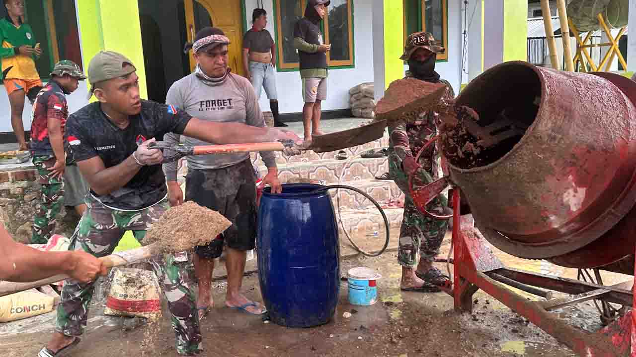 TMMD Ke 124 Pengecoran Halaman Masjid Al-ikhlas Ombulodata