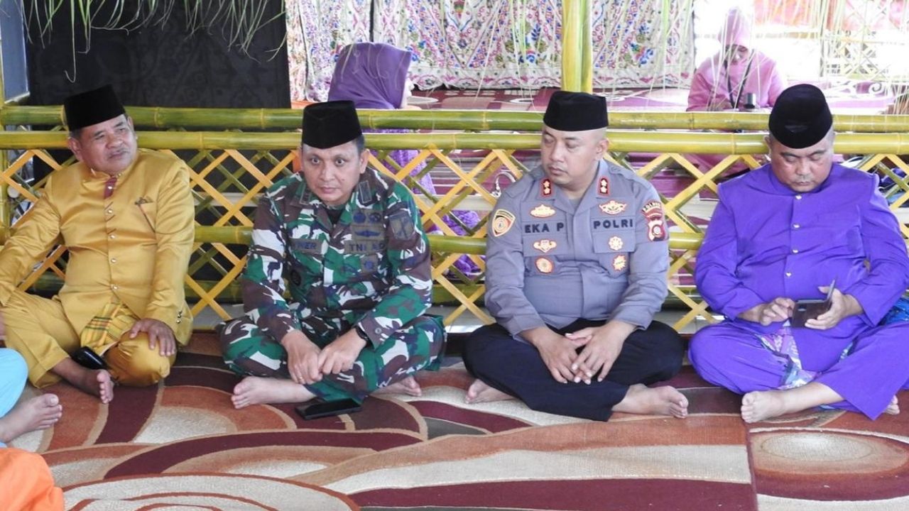 Dandim 1314 Gorut Apresiasi Sinergi PJ Bupati Hj. Sila dalam Upacara Adat Mopotolungo