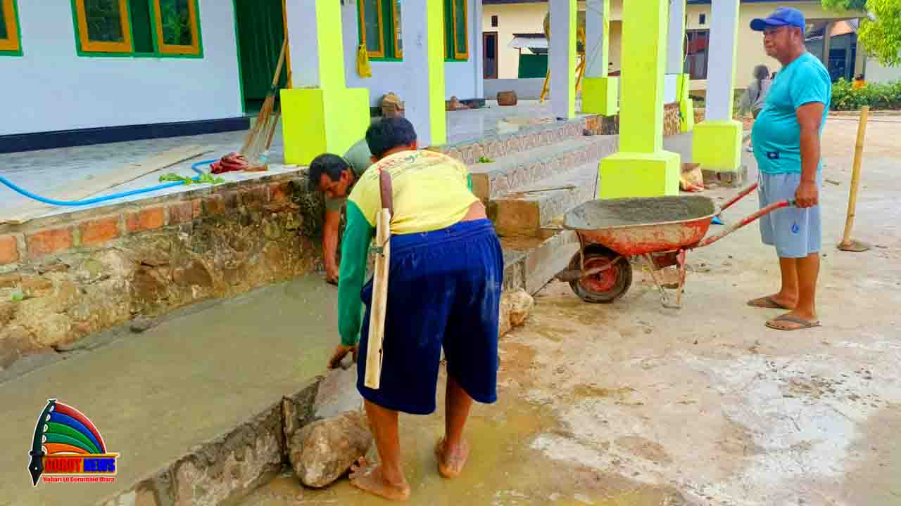 TMMD Ke 124 Pengecoran Halaman Masjid Al-ikhlas Ombulodata