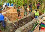 Satgas TMMD Kodim 1314/Gorontalo Utara Bangun Plat Duiker di Jalan Tani Desa Ombulodata
