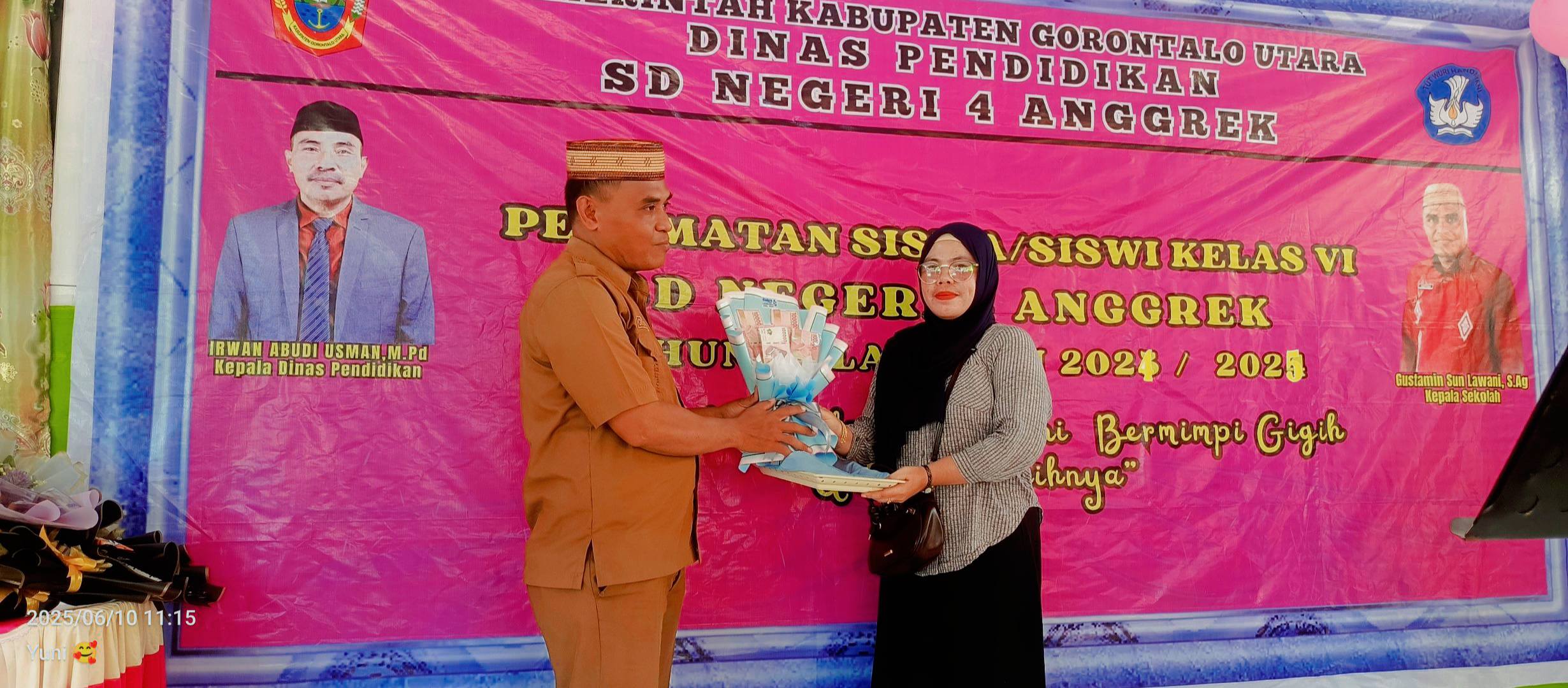 Siswa kelas 6 SDN 4 Anggrek