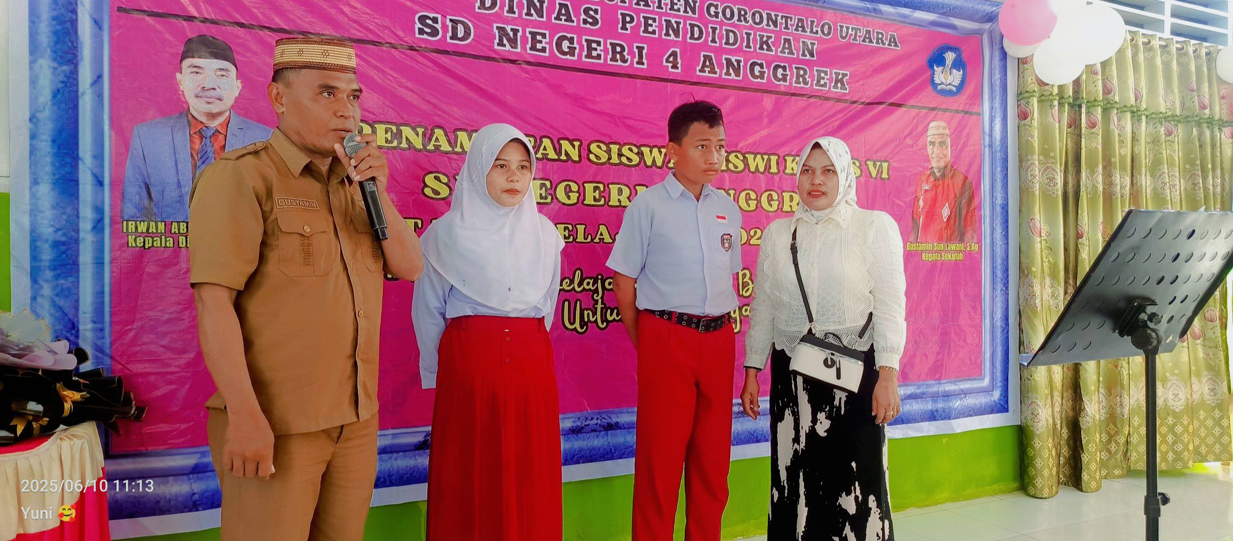 Siswa kelas 6 SDN 4 Anggrek