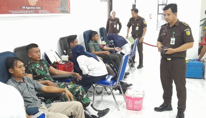 Kodim 1314/Gorut Ikut Sukseskan Donor Darah HUT Kejaksaan ke-80