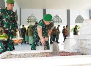 Danrem Hardo Sihotang Pimpin Ziarah ke Makam Pahlawan Nani Wartabone Peringati HUT Korem 133/NW