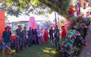 Tingkatkan Kebersihan, Koramil Atinggola dan Warga Gotong Royong Sambut HUT ke-80 TNI