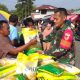 Babinsa Kwandang Salurkan Beras SPHP di Pasar Labanu