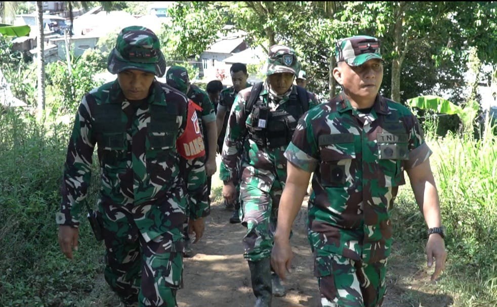 Danrem 133/NW Tinjau Langsung Progres Jalan TMMD di Tonala, Warga Sambut Harapan Baru