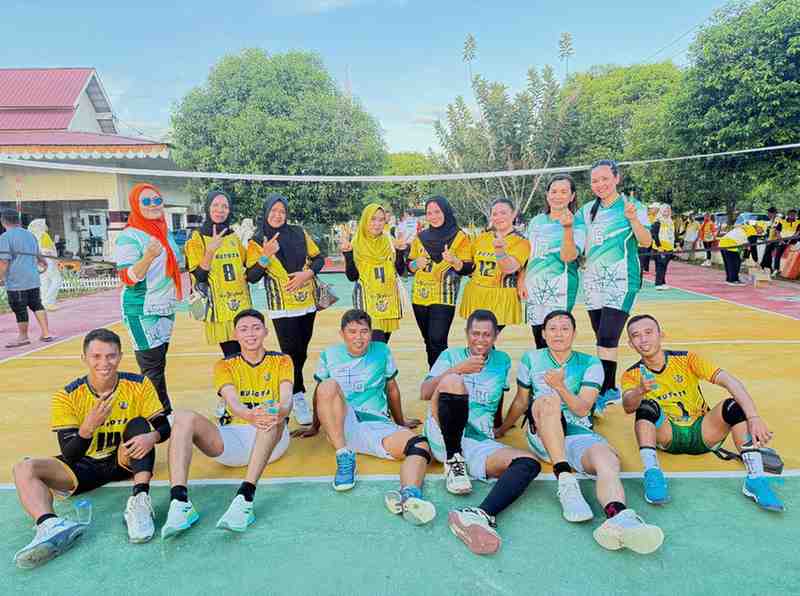 PGRI Kwandang Juara Turnamen Voli HUT PGRI ke-80, Tolinggula di Posisi Kedua