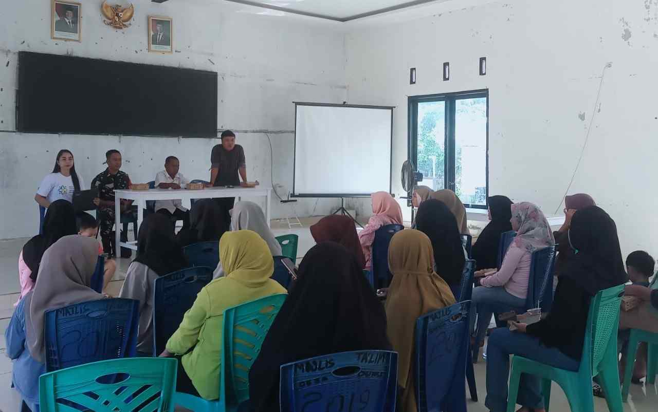 Babinsa Koramil Kwandang Dampingi Penyusunan Program Kampung Berkualitas Monano