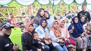 Alumni SMU Negeri 1 Tibawa Angkatan 2004 Gelar Reuni di Kediaman Ibu India