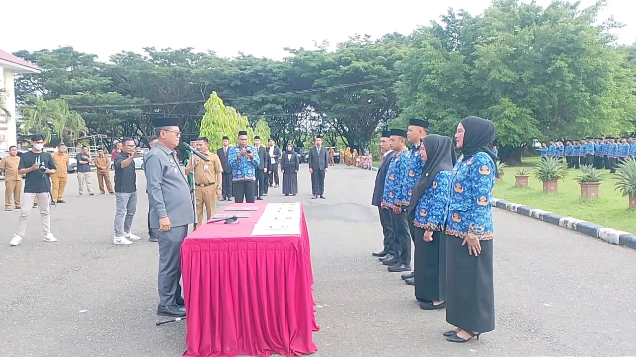 Bupati Thariq Modanggu Lantik 1.031 PPPK Paruh Waktu, Tekankan Spirit Kebersamaan dan Kasih Sayang