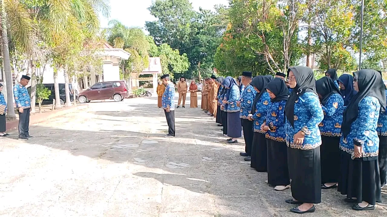 Apel Korpri Kecamatan Anggrek Digelar, Plt Sekcam Tekankan Disiplin ASN dan Kebersihan Lingkungan