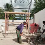 Wujud Kepedulian TNI, Babinsa Dampingi Pembangunan KDKMP di Desa Titidu