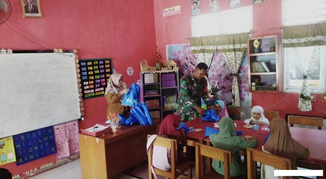 Sinergi Babinsa, SPPG, dan Guru Sukseskan MBG di Popalo