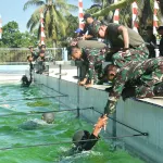 Danrem 133 Nani Wartabone Pantau Lomba Renang Militer