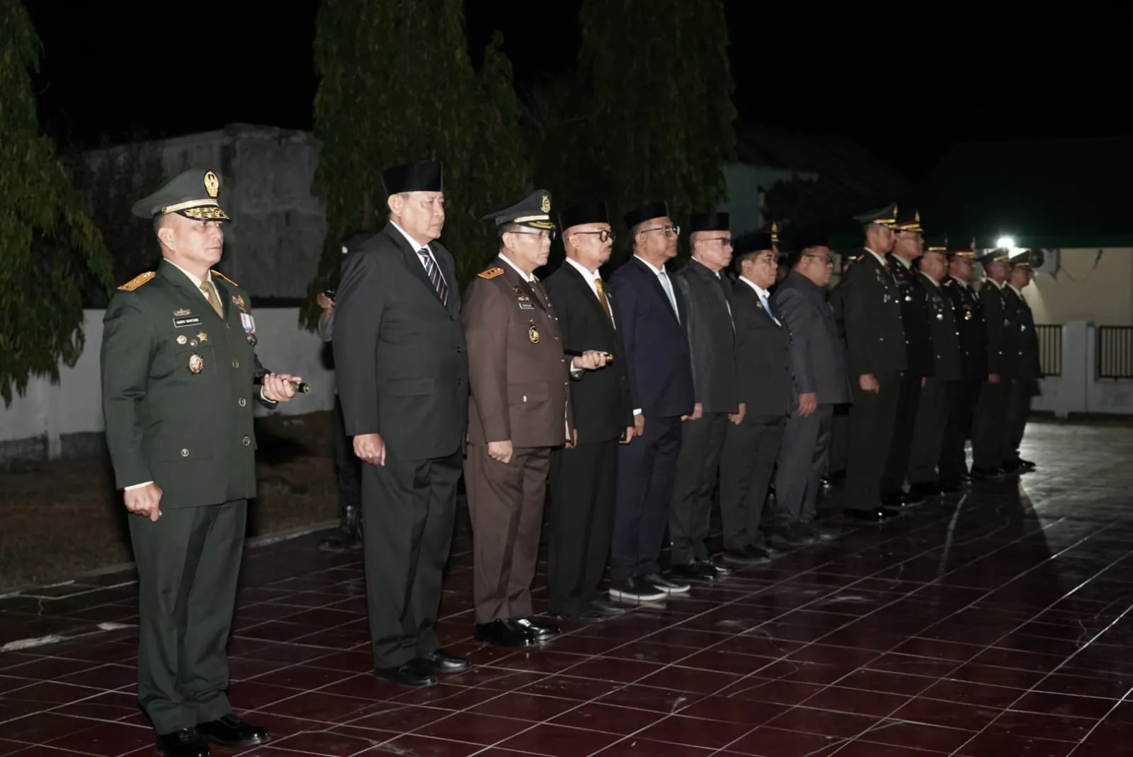 Jelang HUT ke-81 RI, Danrem 133/NW Ikuti Renungan Suci