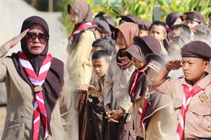 SDN 16 Anggrek Gelar Upacara HUT Pramuka ke-65 Berlangsung Khidmat
