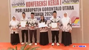 Sidiq Gusasi Raih Terbaik Satu Pengelolaan Sistem Informasi Keanggotaan PGRI