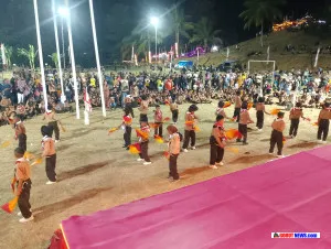 Dance Semaphore SDN 4 Anggrek Meriahkan Malam Penutupan Pramuka di Desa Helumo
