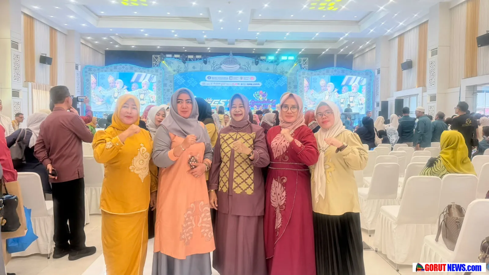 Wakili Ketua PKK Gorut, Ny. Osna Haluti Hadiri HARFEST 2026