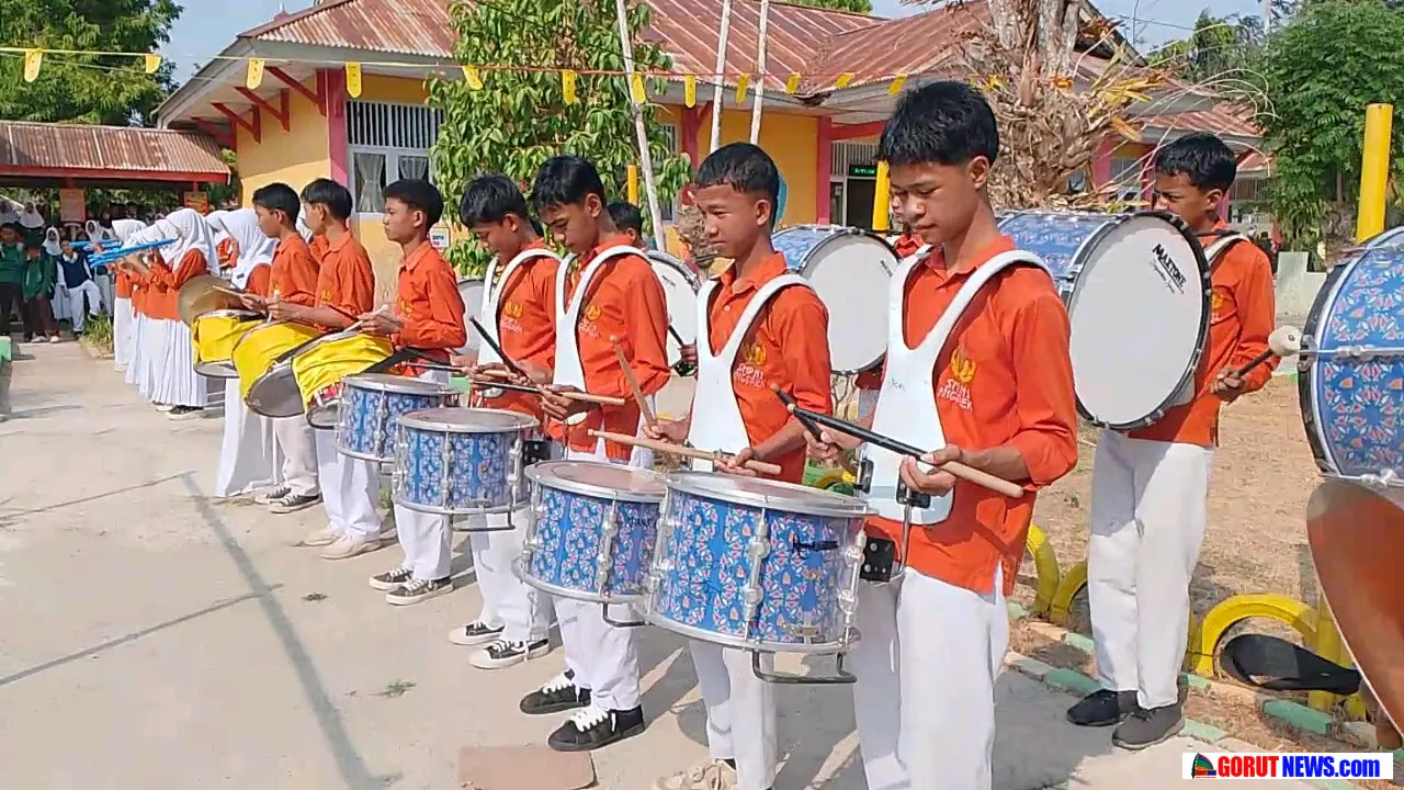 Aksi Memukau Marching Band Suara Cantika SMPN 1 Anggrek Tutup Apel Korpri Kecamatan