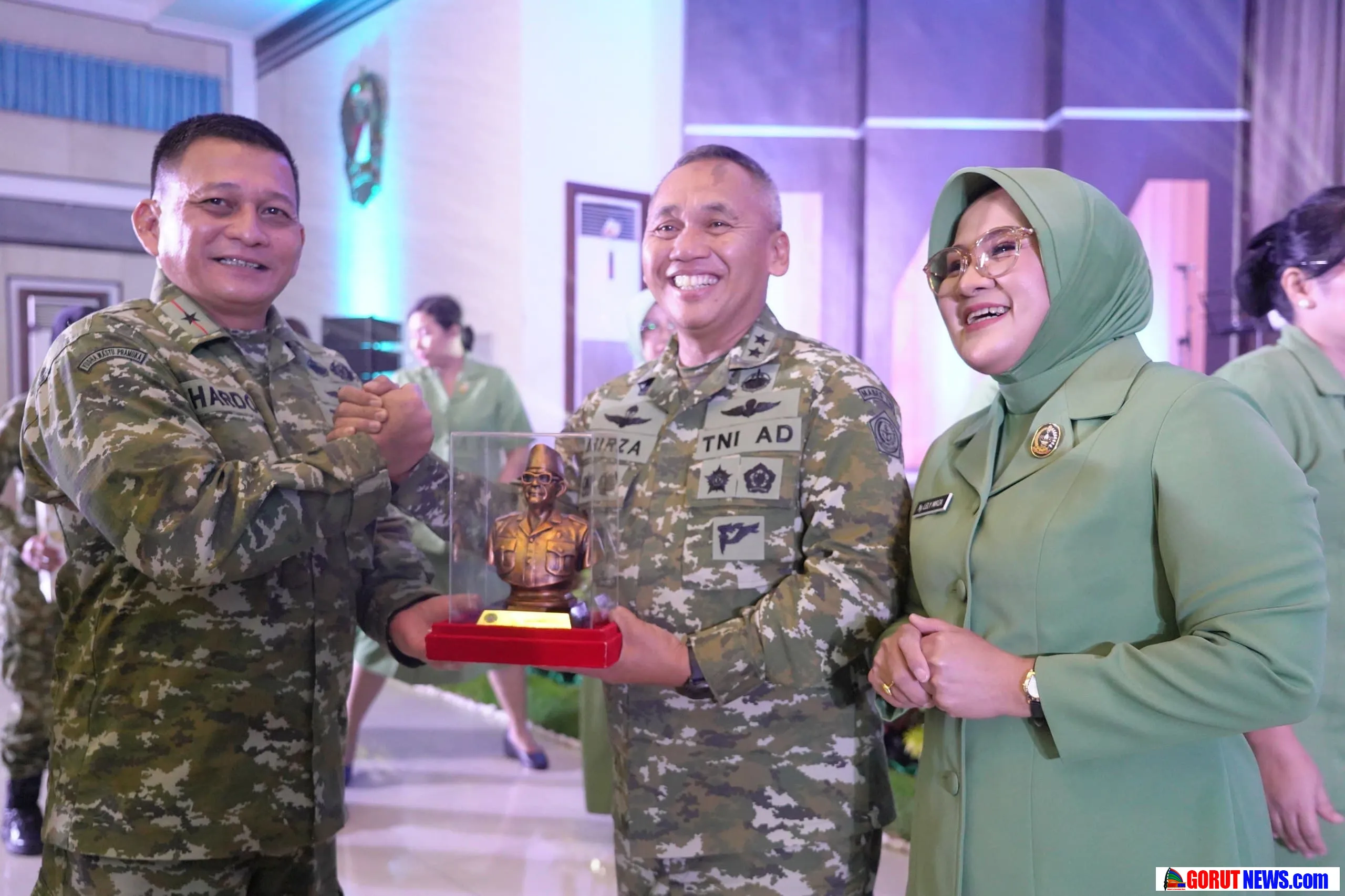 Danrem 133/Nani Wartabone Hadiri Tradisi Lepas Sambut Pangdam XIII/Merdeka